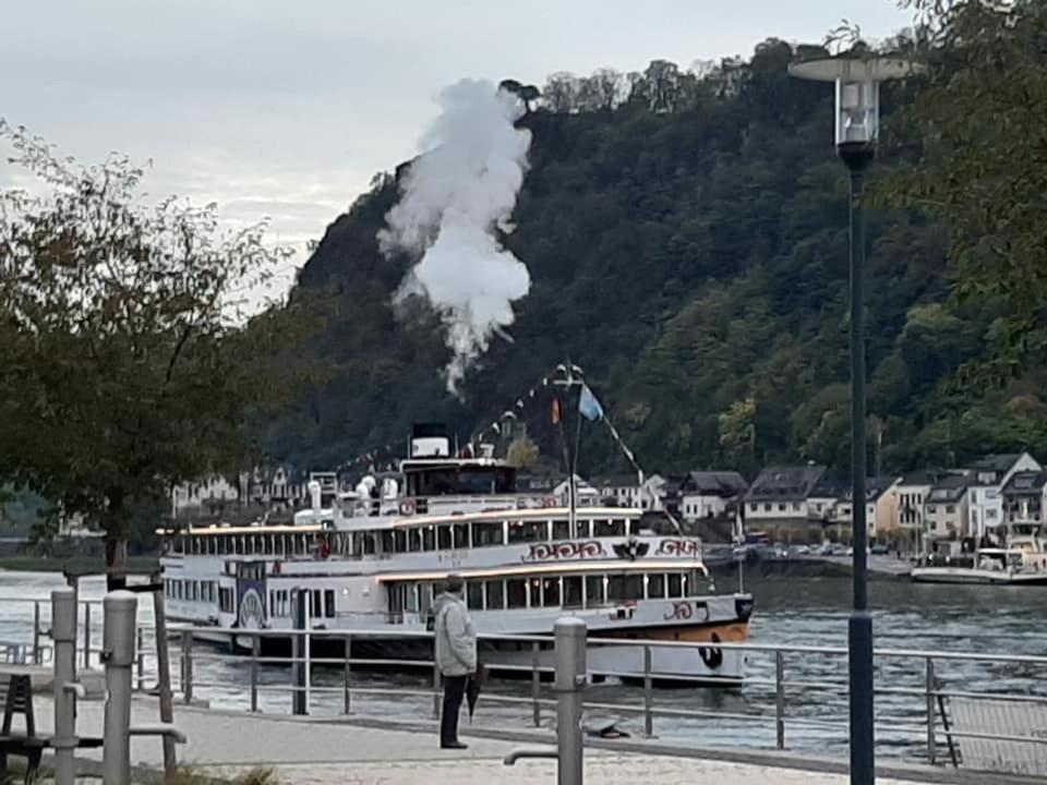 Das Loreley Weinstuebchen Hotel Sankt Goarshausen Exterior photo